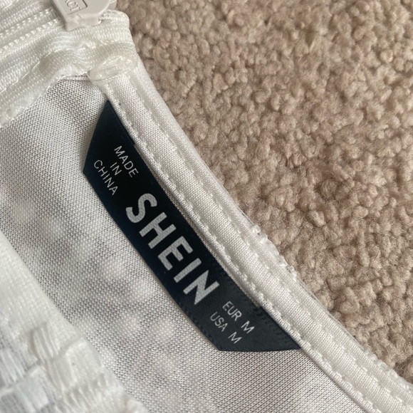 Lacey white gown ON SALE - Picture 2 of 2